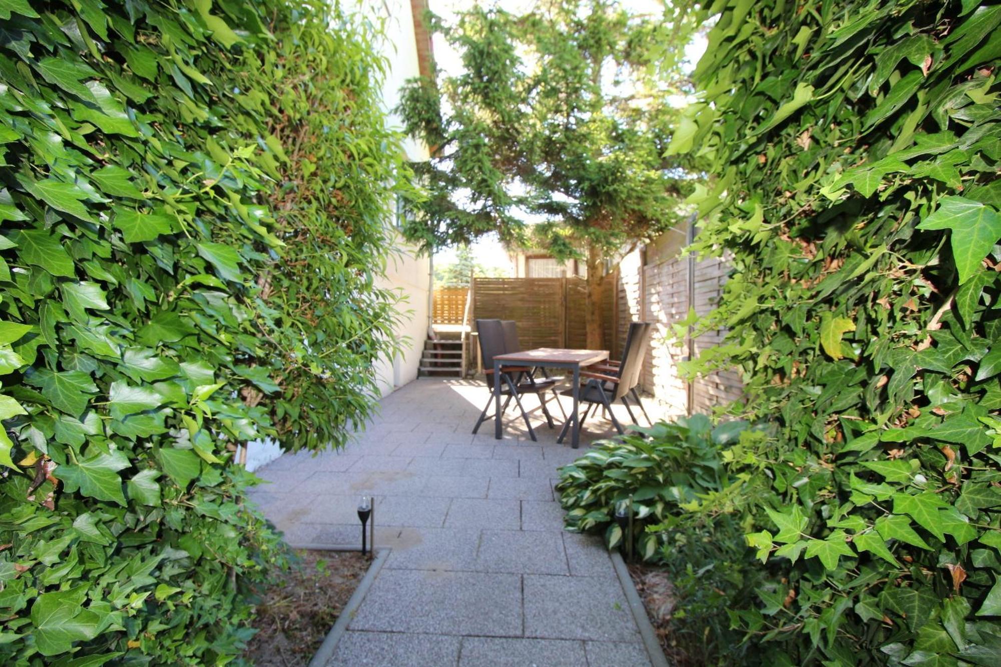 Ferienwohnung Chihuahua Thiessow Exterior foto